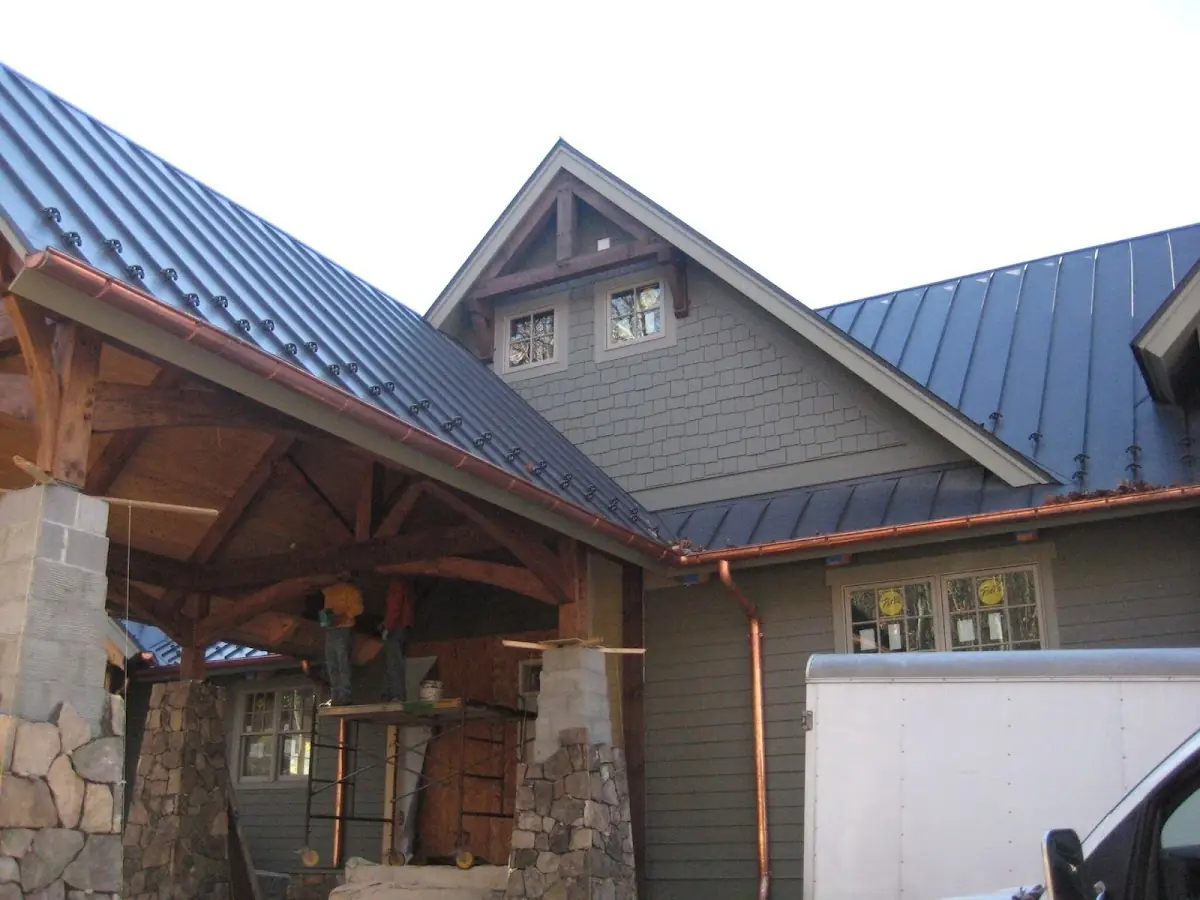 Craftsman Roofing team delivering quality roofing work in Honore